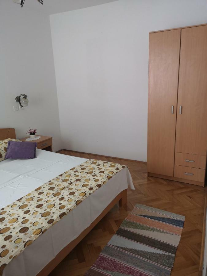 Apartments Milevcic 耶尔萨 外观 照片